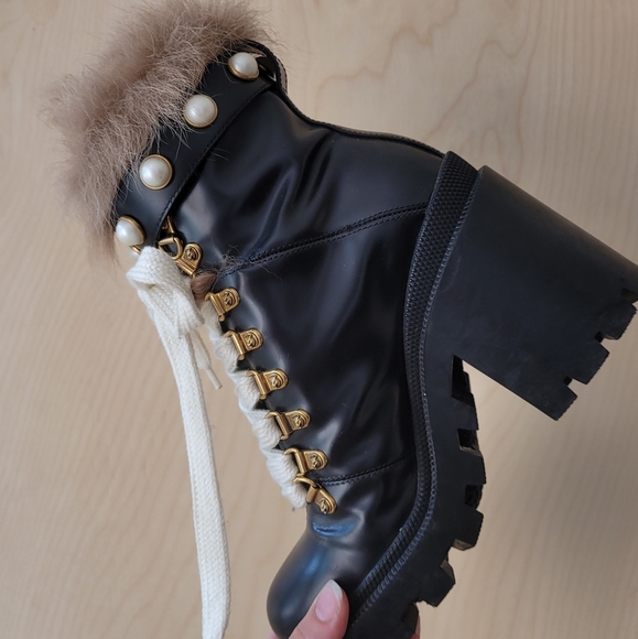 Gucci Black Leather Trip Heeled Fur Pearl Boots | size 36 | 6 US - Picture 3 of 6